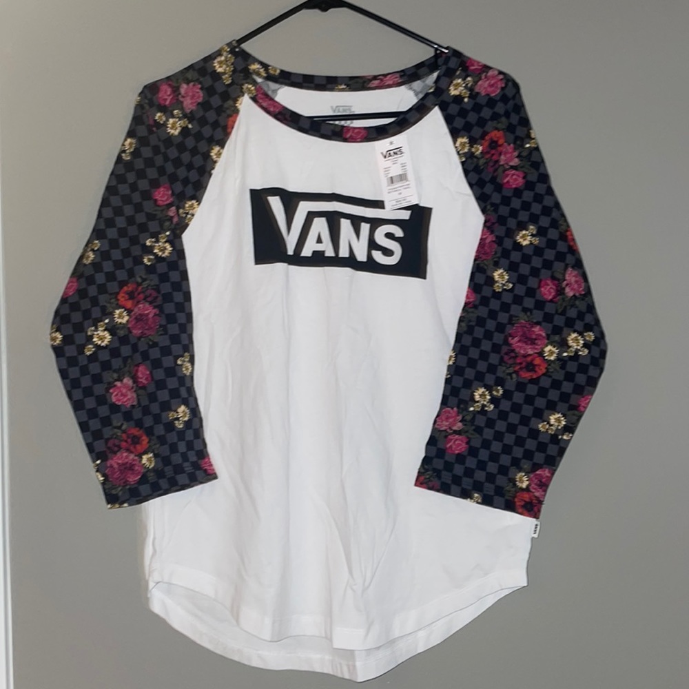 3/4 length vans tshirt